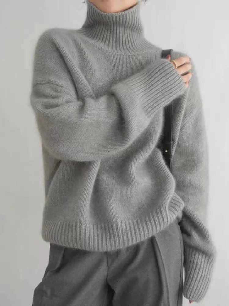 Mia | Sweater With High Collar