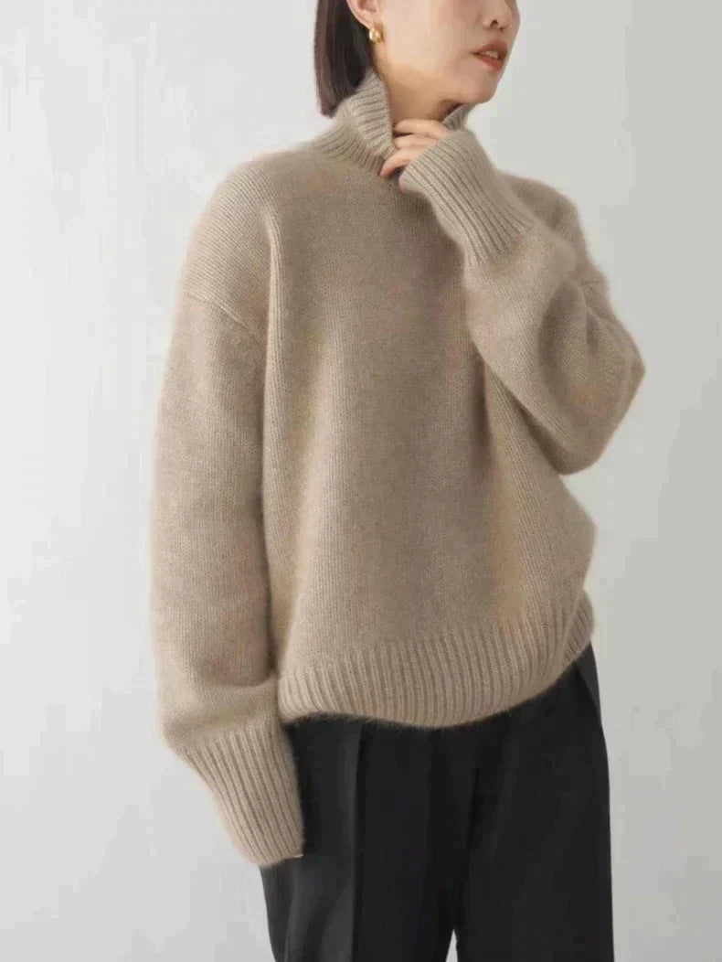 Mia | Sweater With High Collar