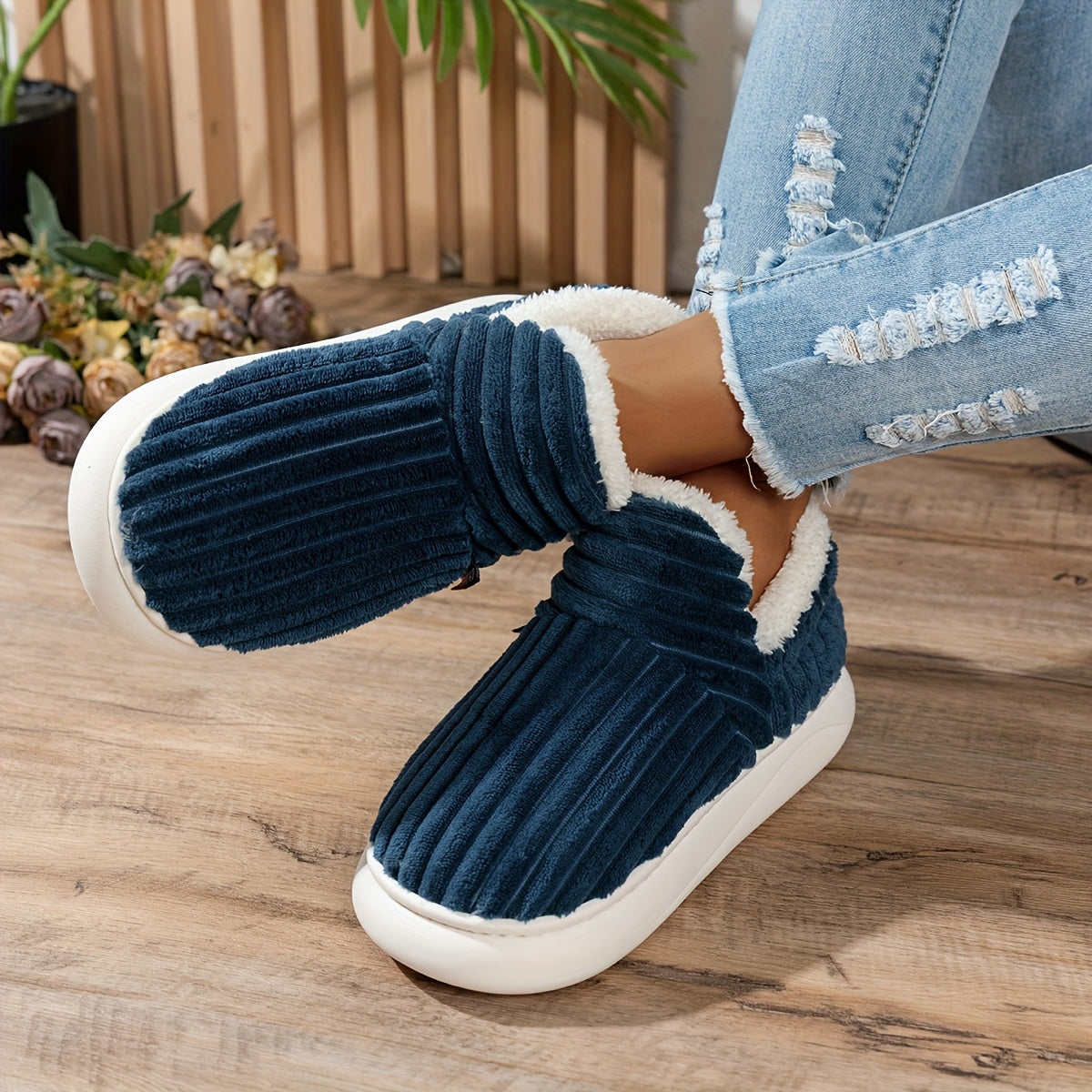 Molly | Plush Indoor–Outdoor Slippers