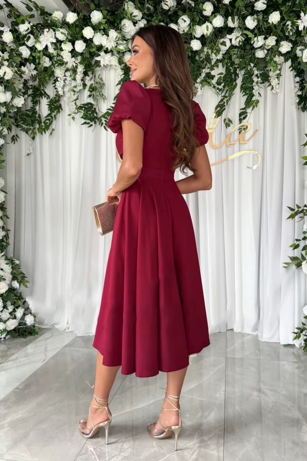 Anika | Elegant V-Neck Midi Dress