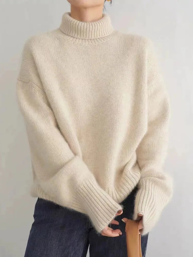 Mia | Sweater With High Collar