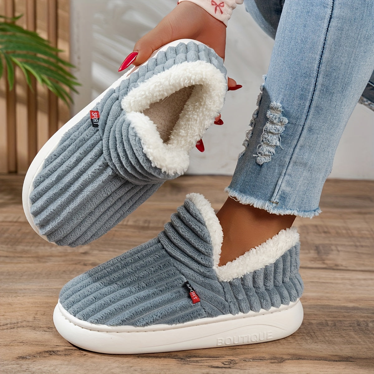 Molly | Plush Indoor–Outdoor Slippers